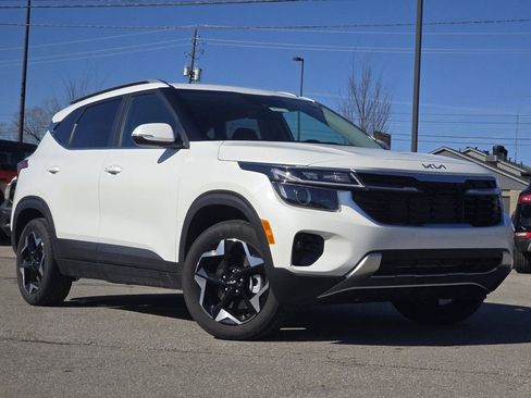 Used 2025 Kia Seltos EX image 1