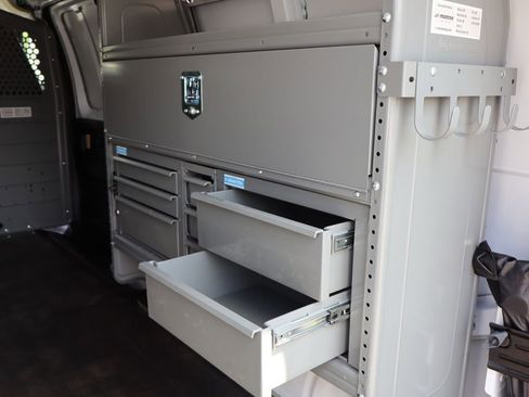 New 2025 Chevrolet Express 2500 w/ Driver Convenience Package image 31