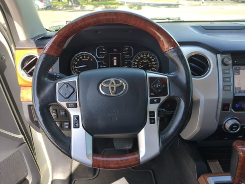 Used 2018 Toyota Tundra SR5 image 28
