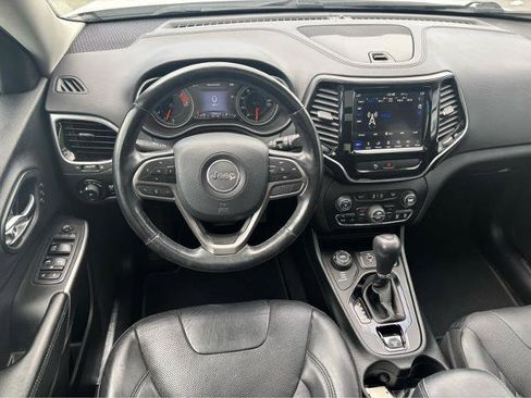 Used 2019 Jeep Cherokee Limited AWD/4WD image 19