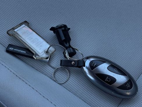 Used 2025 Hyundai Kona SEL image 28