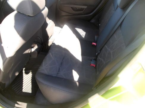 Used 2011 Ford Fiesta SES image 17