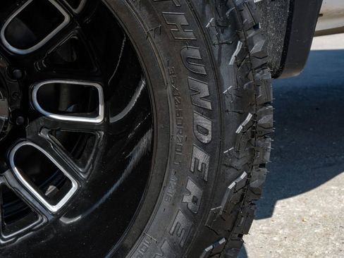 Used 2024 Chevrolet Silverado 3500 LT w/ Convenience Package image 66