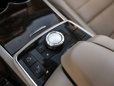 Used 2014 Mercedes-Benz E 550 Cabriolet w/ Premium 1 Package image 17