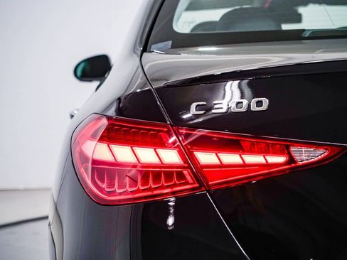 Used 2025 Mercedes-Benz C 300 Sedan image 9