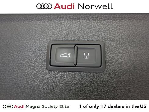 Used 2023 Audi Q5 2.0T Premium Plus w/ Premium Plus Package AWD/4WD image 16