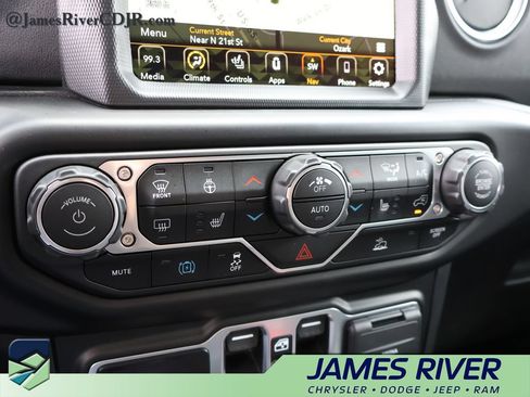 Used 2023 Jeep Wrangler Unlimited Sahara w/ Cold Weather Group AWD/4WD image 36