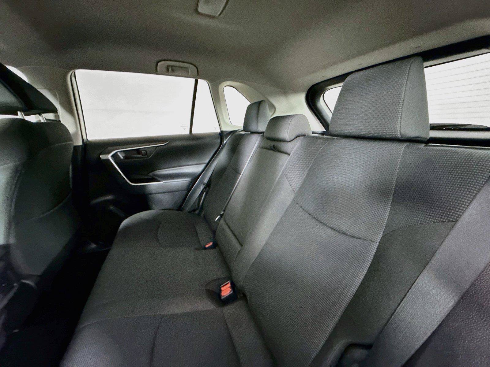 Certified 2024 Toyota RAV4 LE AWD/4WD image 27