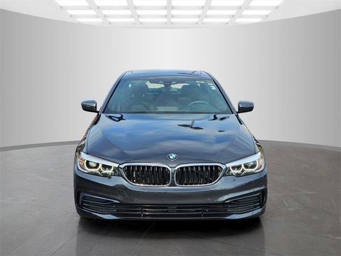 Used 2019 BMW 530i w/ Convenience Package image 2