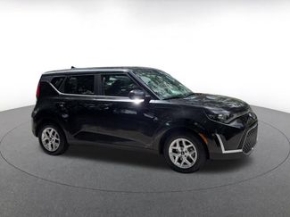 Used 2025 Kia Soul LX w/ LX Technology Package FWD video 2