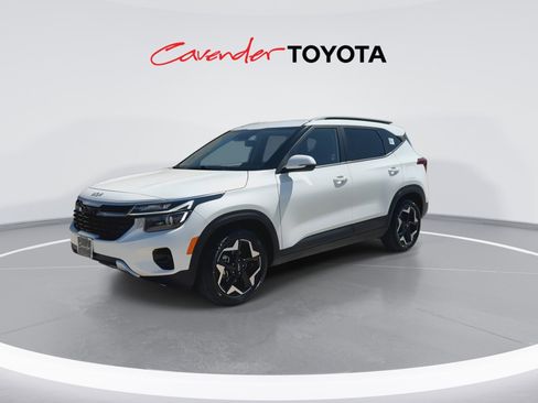 Used 2025 Kia Seltos S image 4