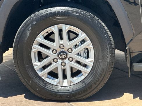 Certified 2025 Toyota Sequoia SR5 AWD/4WD image 33