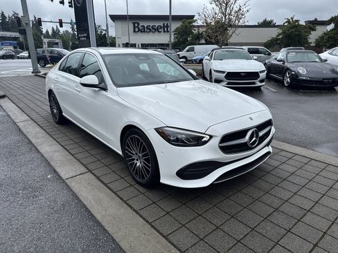 Used 2024 Mercedes-Benz C 300 4MATIC Sedan image 3