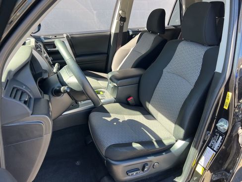 Used 2024 Toyota 4Runner SR5 AWD/4WD image 21