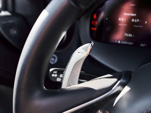 Used 2024 McLaren 750S Spider image 53