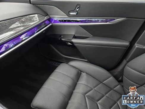 Used 2025 BMW 740i RWD image 25