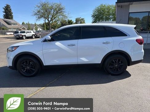 Used 2020 Kia Sorento L FWD image 8