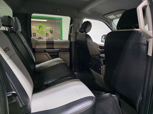 Used 2019 Ford F150 XL w/ Equipment Group 101A Mid AWD/4WD image 22
