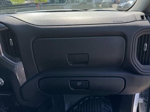 Used 2024 GMC Sierra 1500 Pro w/ Convenience Package AWD/4WD image 11