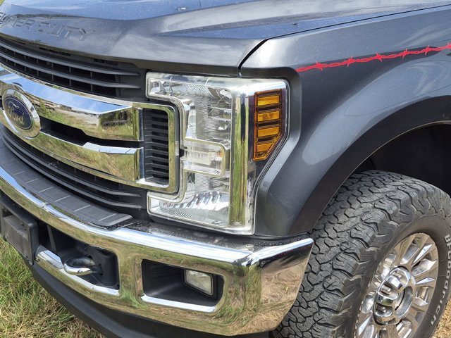 Used 2019 Ford F250 XLT w/ XLT Premium Package AWD/4WD image 5