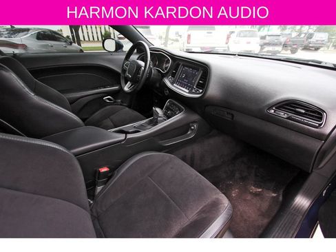Used 2017 Dodge Challenger R/T Scat Pack w/ Dynamics Package RWD image 11