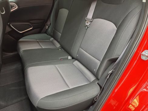 Used 2024 Kia Soul LX FWD image 20