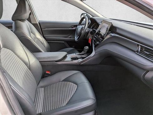 Used 2023 Toyota Camry SE image 20