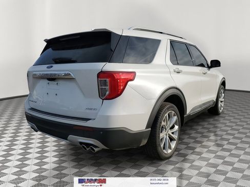 Certified 2022 Ford Explorer Platinum w/ Equipment Group 601A AWD/4WD image 4