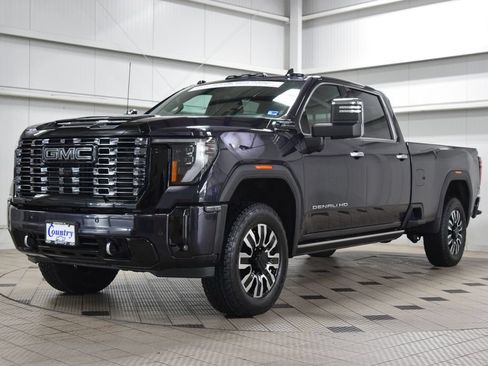 Used 2026 GMC Sierra 2500 Denali Ultimate w/ Max Trailering Package AWD/4WD image 3