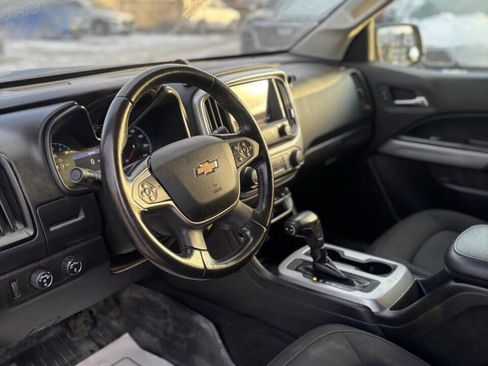 Used 2020 Chevrolet Colorado LT w/ LT Convenience Package image 11