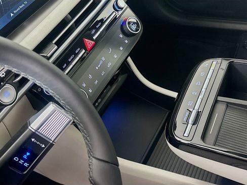 New 2026 Hyundai Tucson Limited image 15