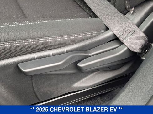 New 2025 Chevrolet Blazer EV LT AWD/4WD image 14