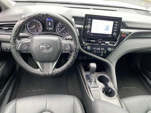 Used 2024 Toyota Camry SE image 13