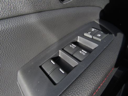 Used 2025 Honda Ridgeline Black Edition image 24