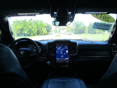 Used 2019 RAM 1500 Limited AWD/4WD image 19