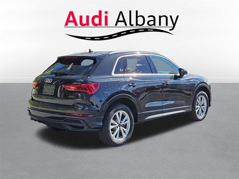 New 2025 Audi Q3 2.0T Premium image 4