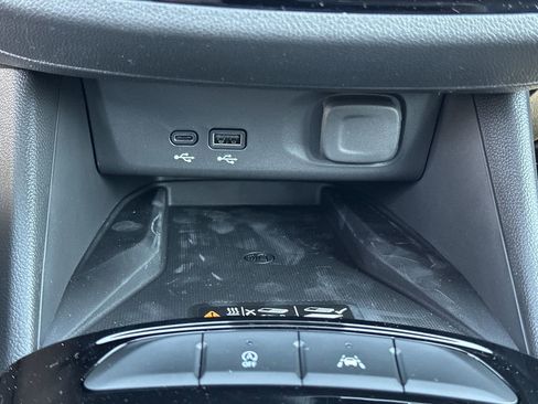 New 2026 Buick Envista Avenir image 9