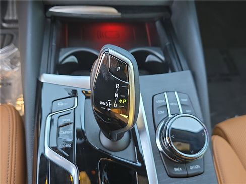 Used 2023 BMW 530i w/ Executive Package image 21