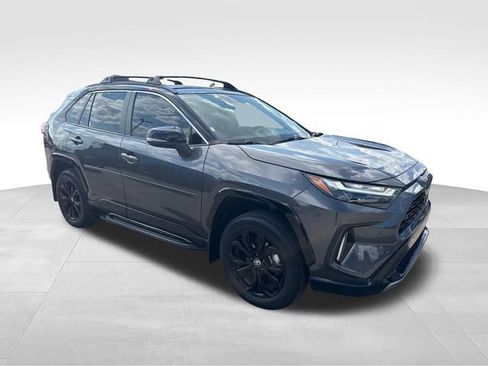 Used 2023 Toyota RAV4 XSE AWD/4WD image 7