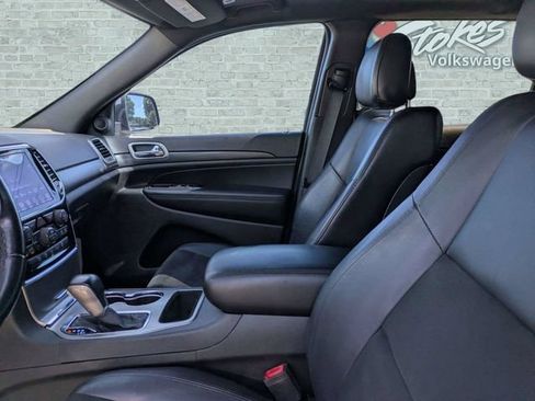 Used 2020 Jeep Grand Cherokee Altitude RWD image 21