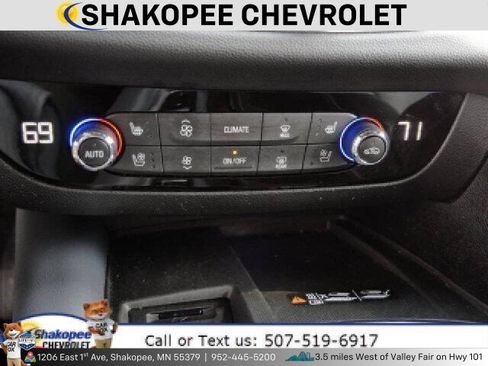 Used 2022 Buick Enclave Premium image 17