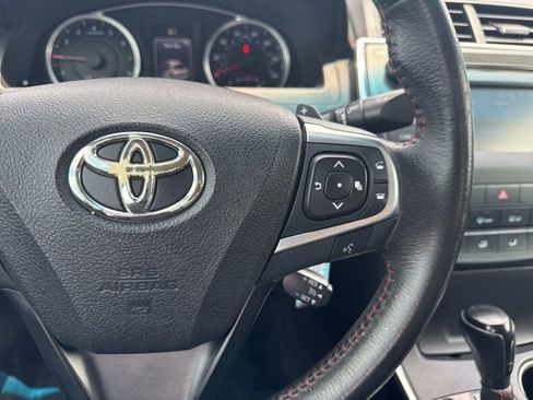 Used 2017 Toyota Camry SE FWD image 15