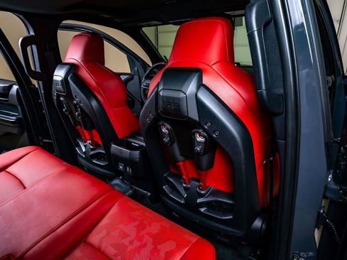 Used 2025 Toyota Tacoma TRD Pro AWD/4WD image 32