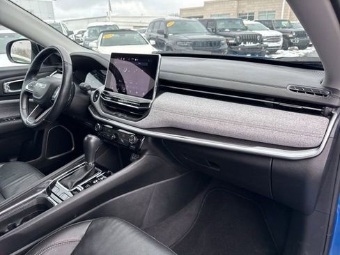 Used 2022 Jeep Compass Latitude image 27