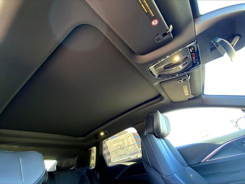 New 2025 Cadillac Lyriq Luxury image 33