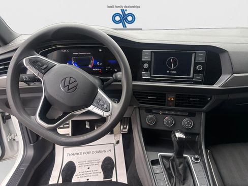 Used 2023 Volkswagen Jetta Sport FWD image 13