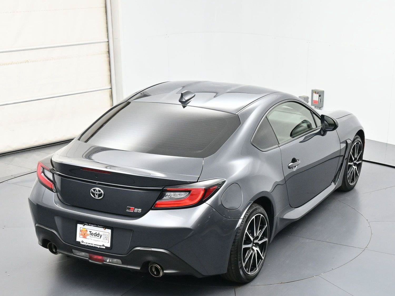 Used 2024 Toyota GR86 RWD image 30