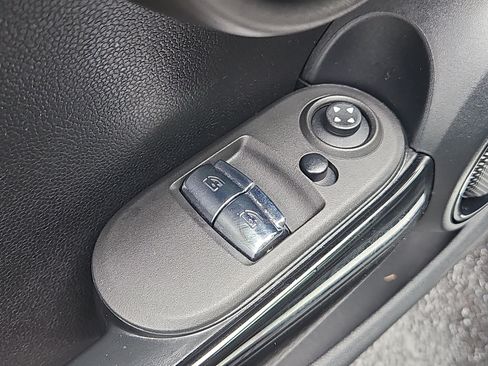 Used 2023 MINI Cooper S FWD image 18