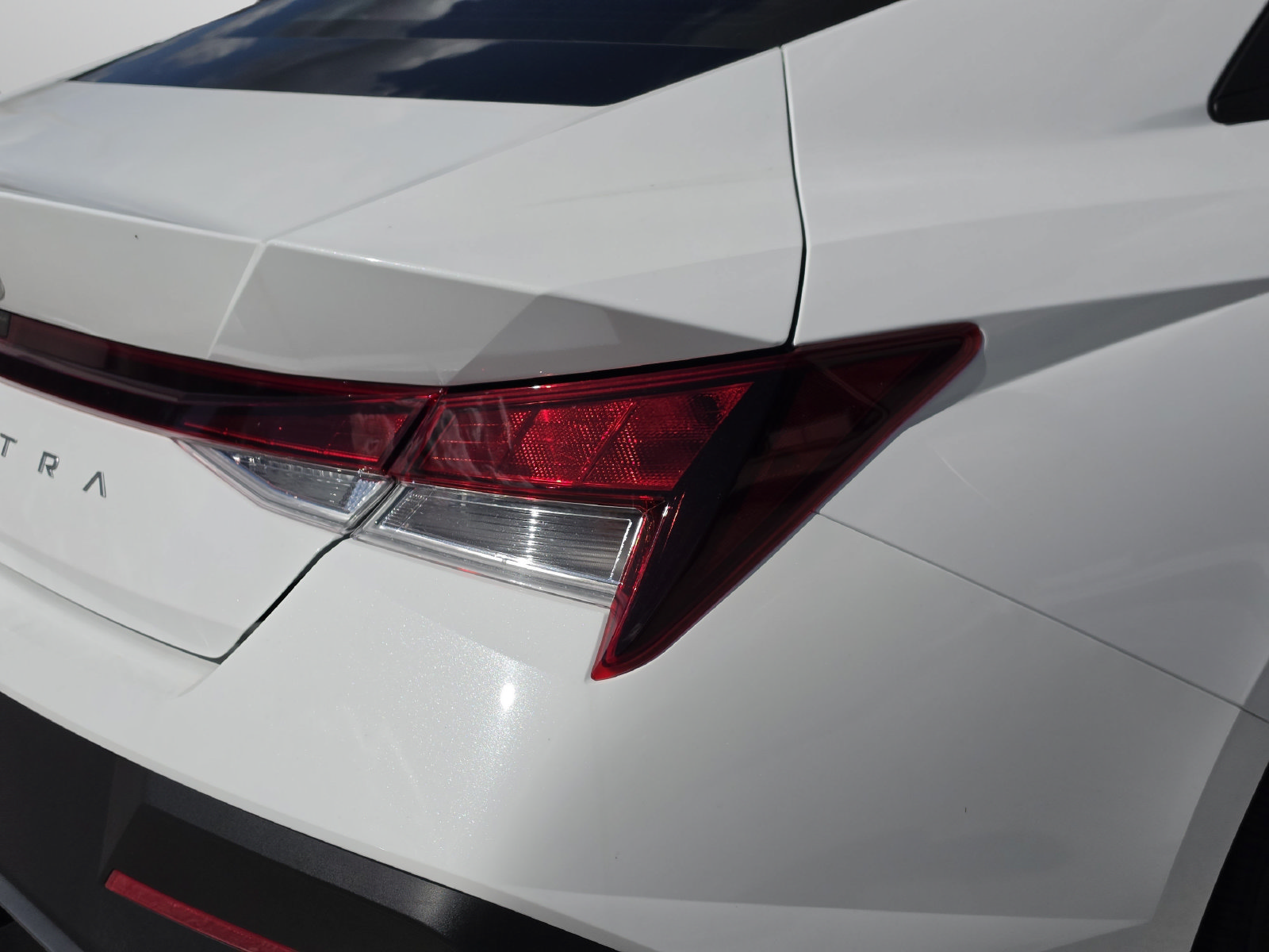 New 2026 Hyundai Elantra SE FWD image 34