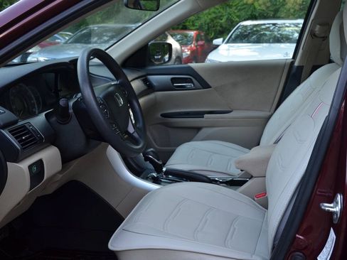 Used 2013 Honda Accord LX image 10